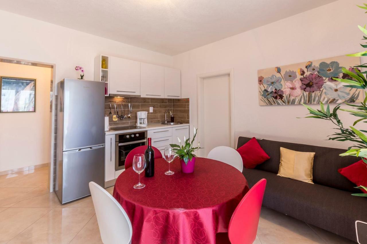 Apartments Petra Bol Extérieur photo