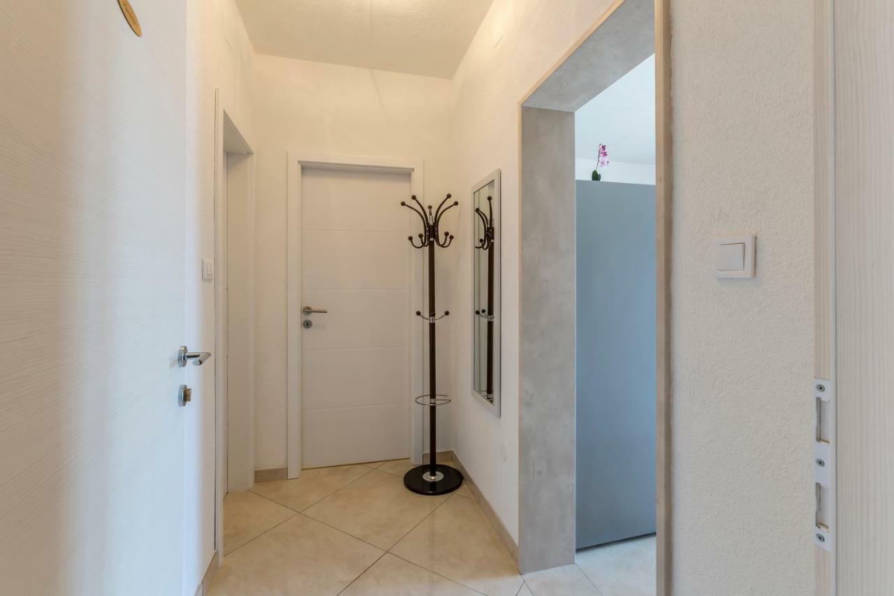 Apartments Petra Bol Extérieur photo