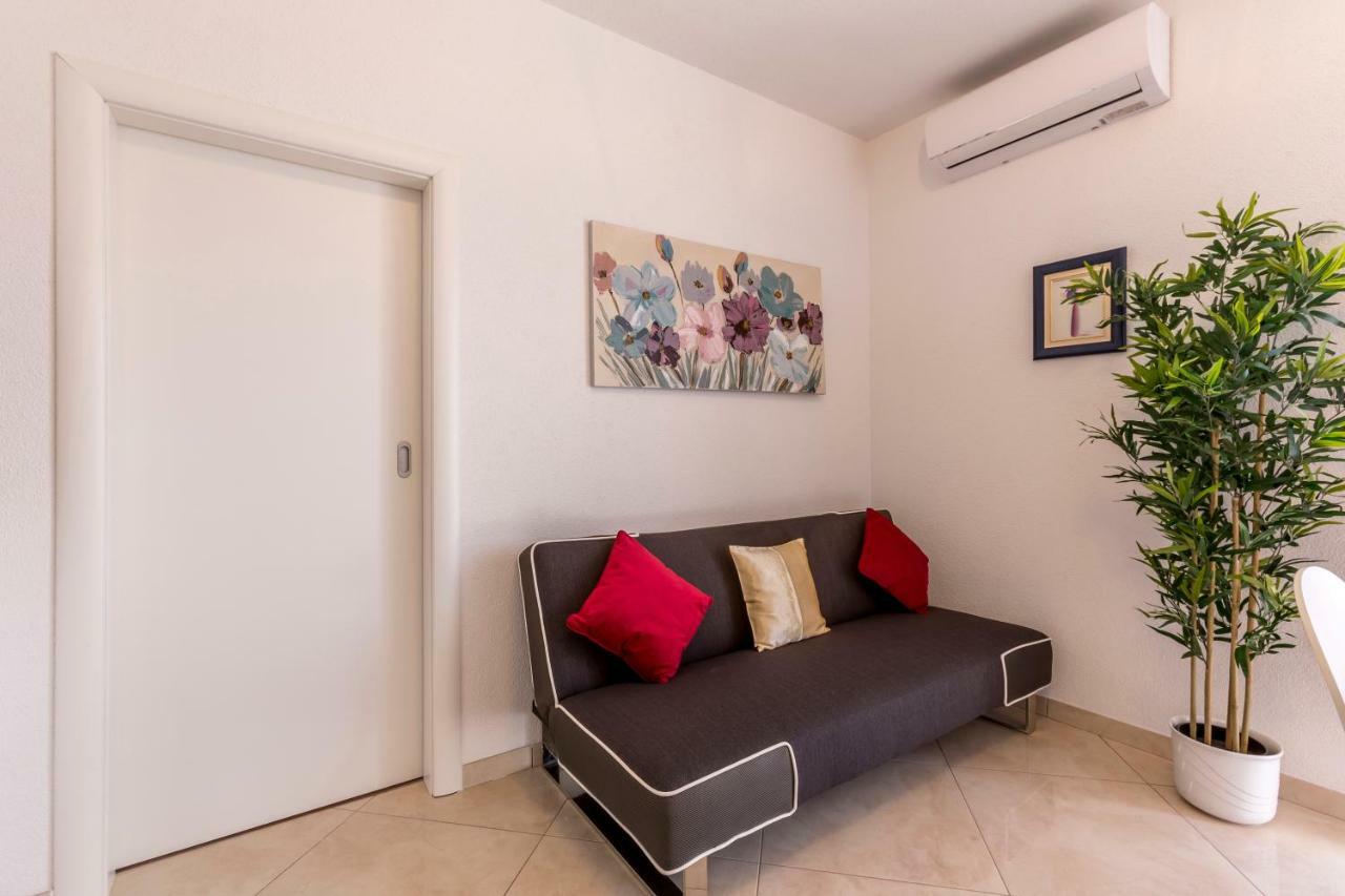 Apartments Petra Bol Extérieur photo